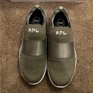 APL Techloom Bliss Slip-On Sneaker